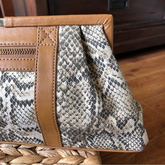 Vintage 90's Nine West snake print clutch - Picture 2 of 7